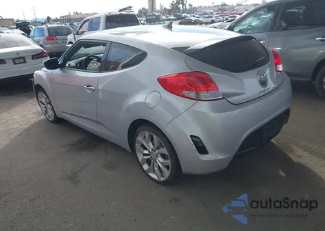 2013 Hyundai Veloster Base W/Black z USA, uszkodzony, nr VIN KMHTC6AD7DU162694